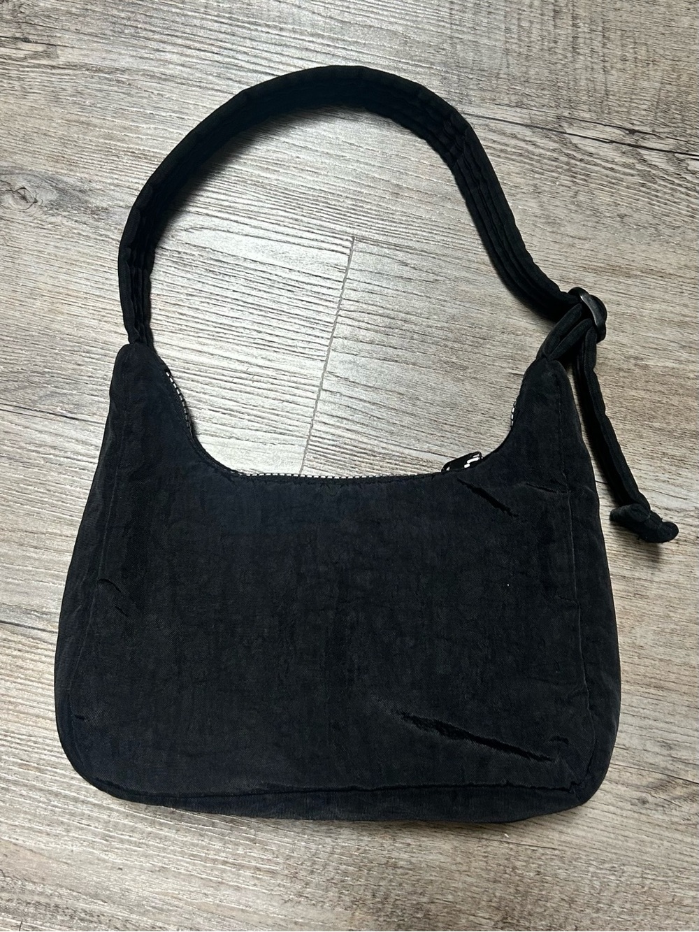 Baggu UO blue embroidered RIBBON 🎀 Mini Shoulder Bag BLACK Limited Edition! - Picture 5 of 7